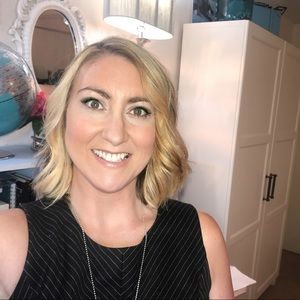 Meet your Posher, Kendra j